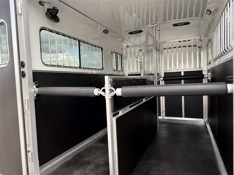 2026 Shadow 2+1 Gooseneck Trailer - Image 10