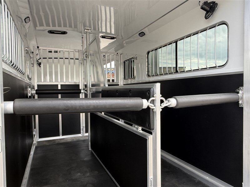 2026 Shadow 2+1 Gooseneck Trailer - Image 9