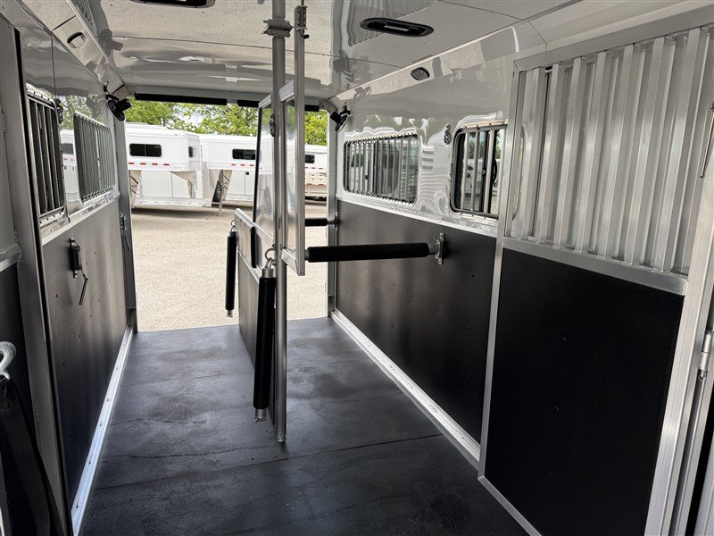 2026 Shadow 2+1 Gooseneck Trailer - Image 5