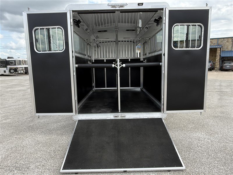 2026 Shadow 2+1 Gooseneck Trailer - Image 11