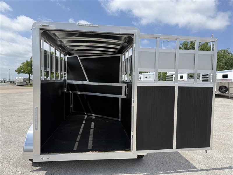2026 Shadow 2 Horse StableLite Slant Load Bumper Pull - Image 4