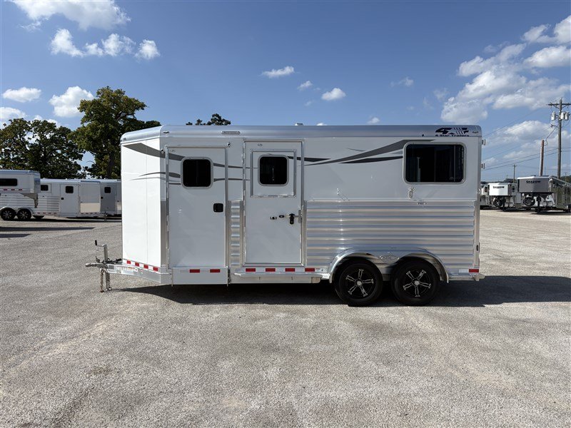 2027 4 Star 2H Straight Load + Side Ramp - Image 4