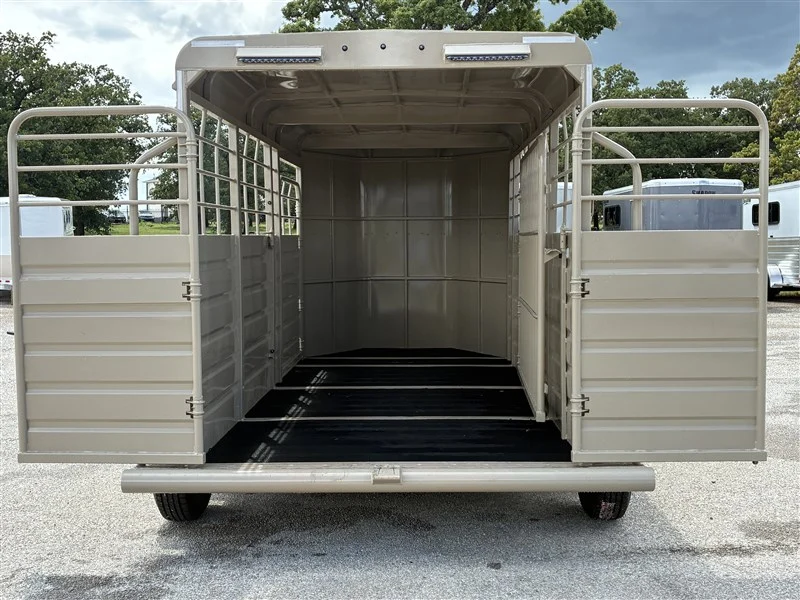 2026 Swift Built 16' Stock Trailer - Image 4